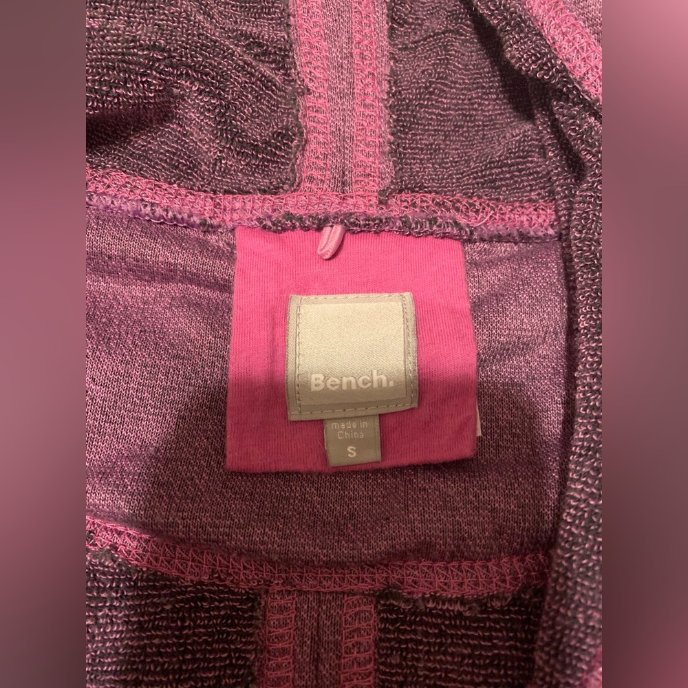 Size Small Bench Sweater! Perfect Condition! - Picture 4 of 5